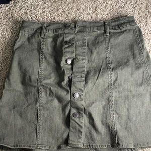 Mossimo size 10 skirt $5/$25💜